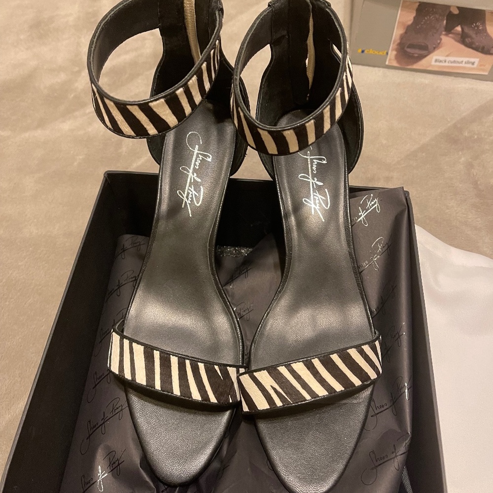 Zebra sandal